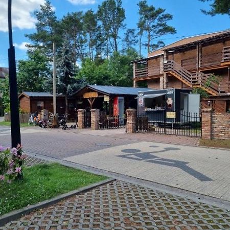 Domki Pod Debami Pobierowo Exteriör bild
